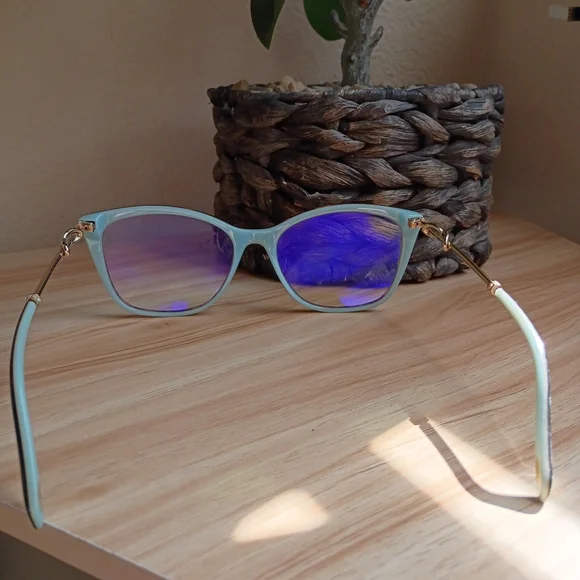 Tiffany & Co Stylish Tortoise Shell Women's Glasses - Picture 2 of 13